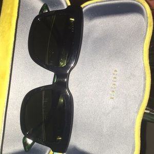 Men’s Gucci sunglasses